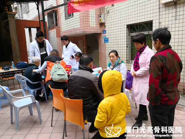 2018年1月30日在湖里区安兜青辰宫义诊.jpg